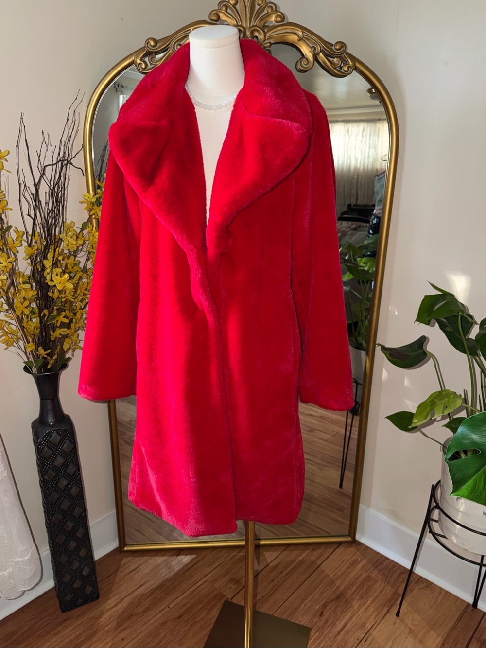 AVEC LES FILLED Ruby Red Faux Fur Coat size M NWOT